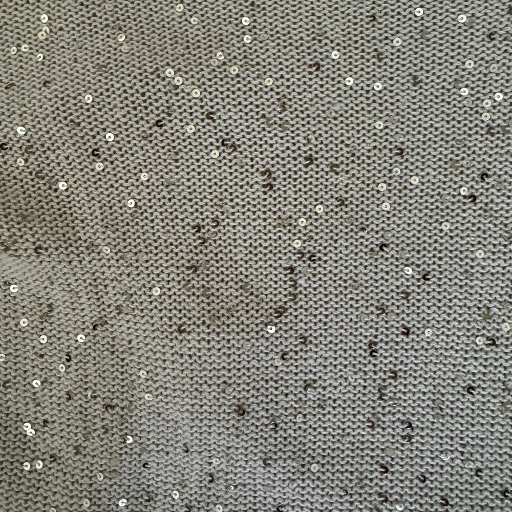 Elegant Cream Sweater with Sequins - Picture 3 of 4